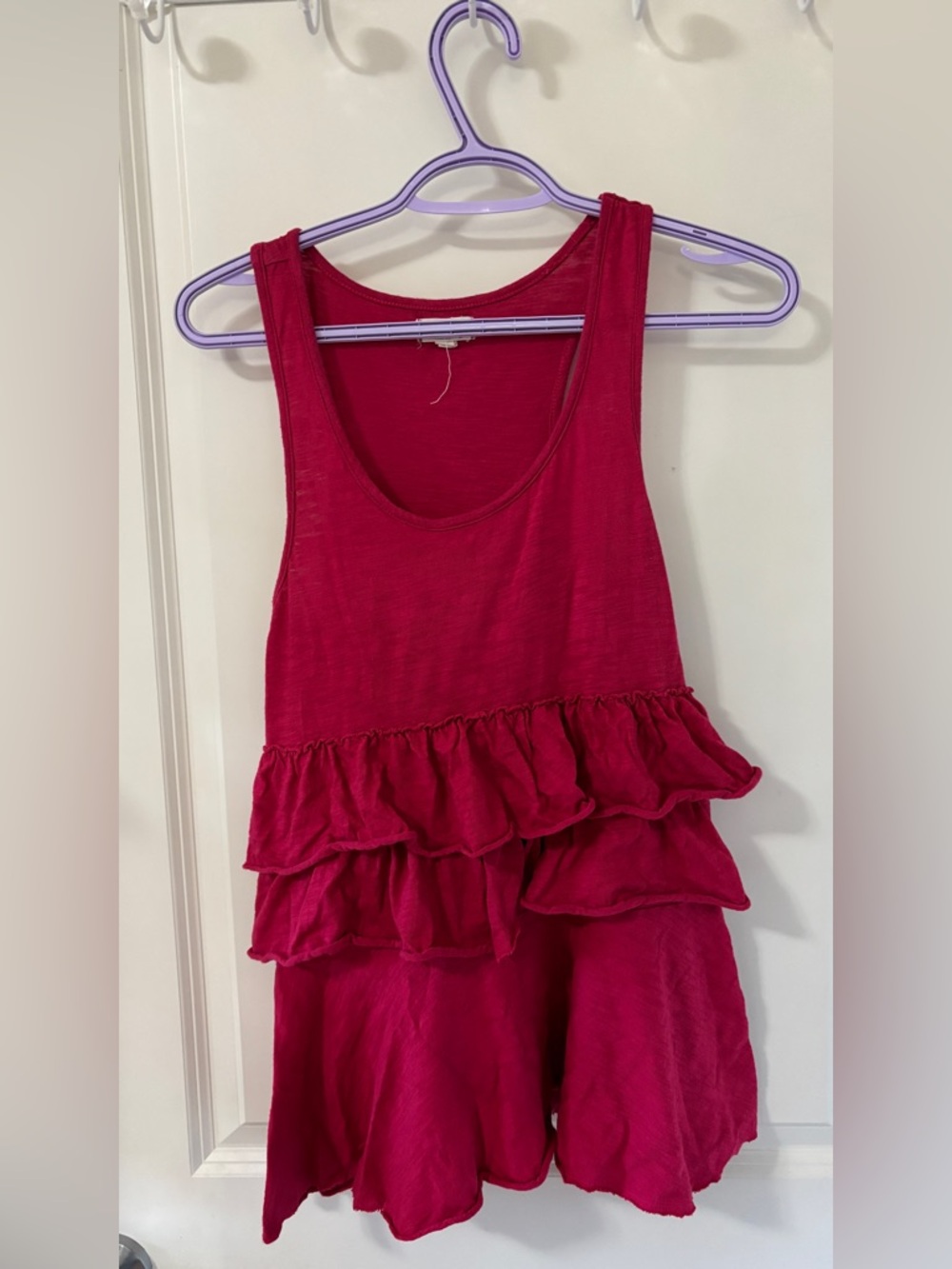Olsenboye frilly top / Size M